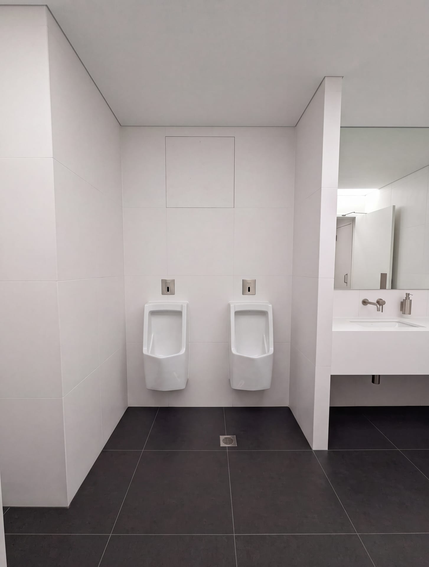 Amenities entry — concept