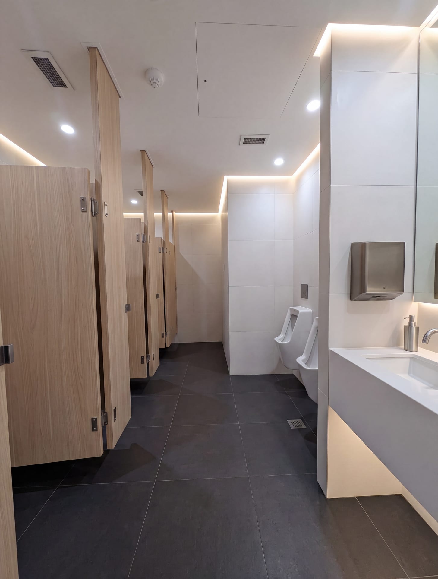 Typical amenities CGI