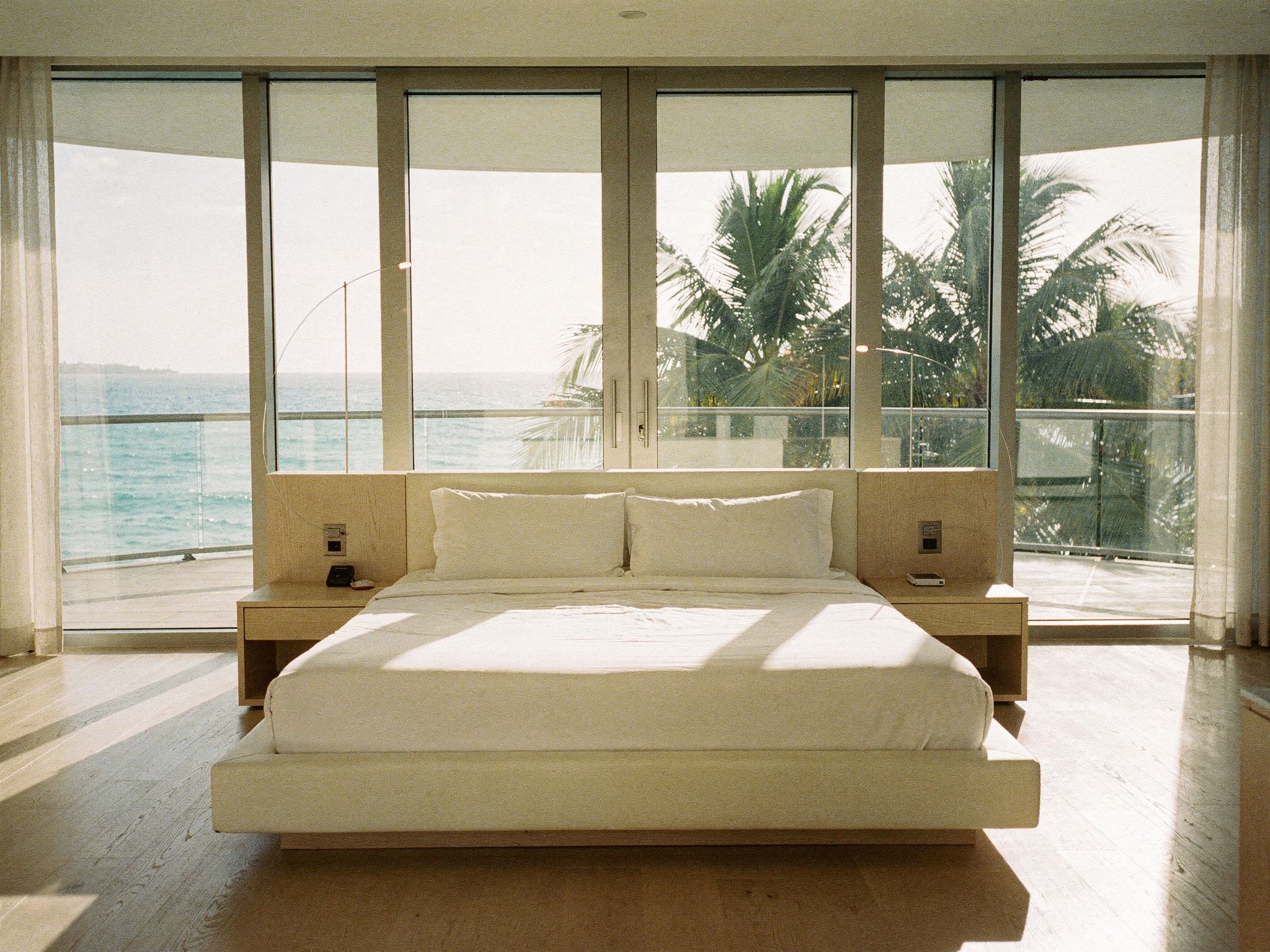 Ocean-facing suite with the framed Atlantic view